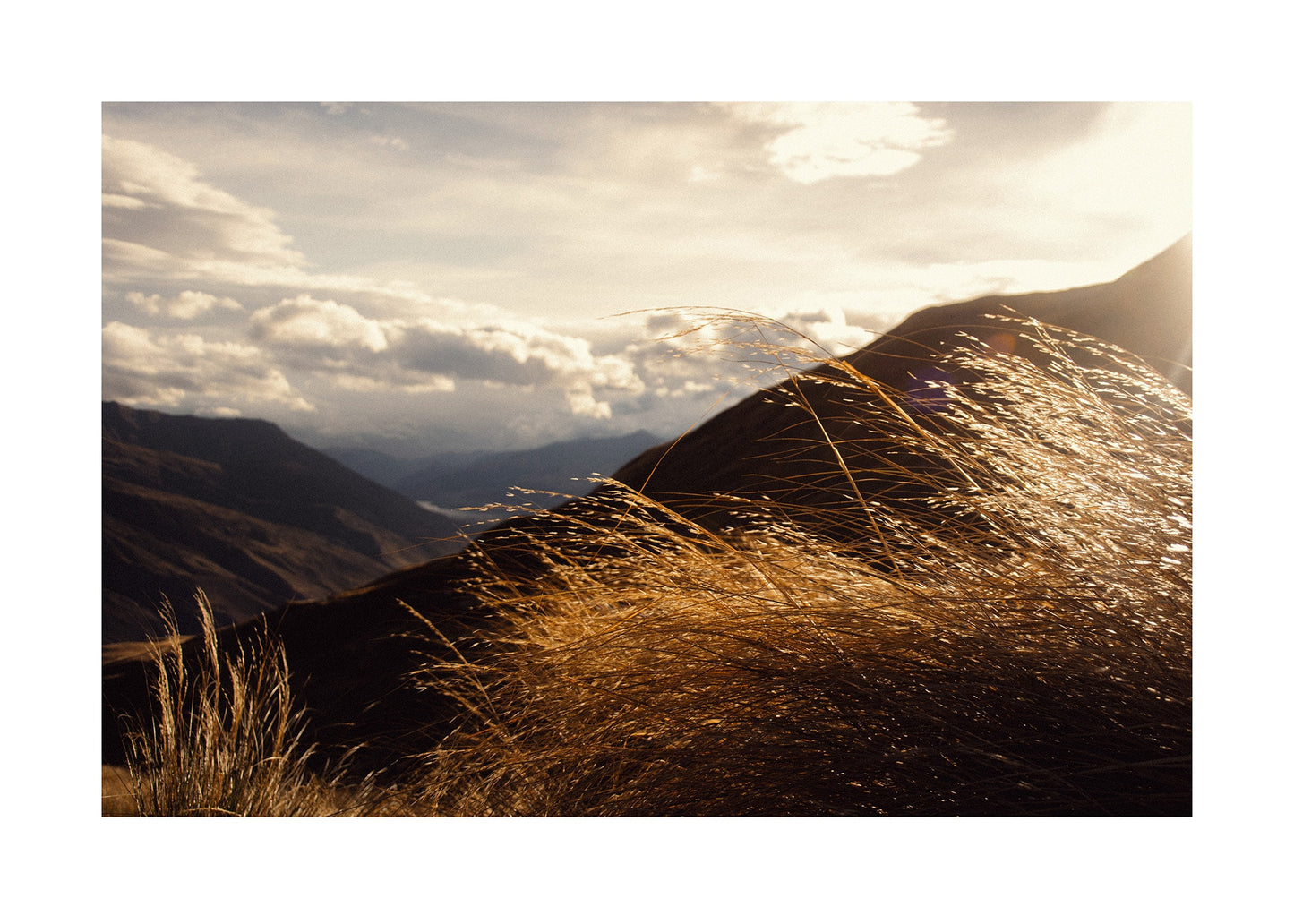 Gryning på bergstoppar poster